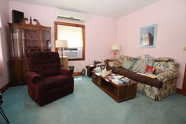12 Longwood Avenue, Saugus, MA 01906
