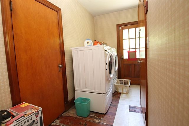 12 Longwood Avenue, Saugus, MA 01906