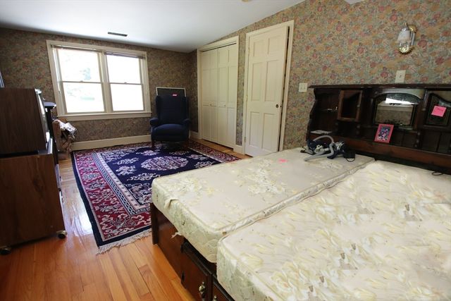 12 Longwood Avenue, Saugus, MA 01906