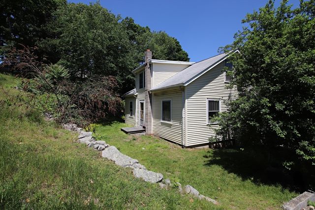 12 Longwood Avenue, Saugus, MA 01906
