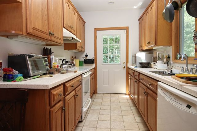 12 Longwood Avenue, Saugus, MA 01906