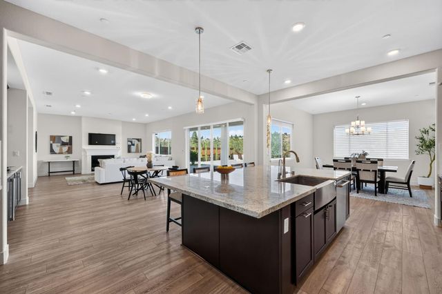 947 Greeley Ct, Cameron Park, CA 95682