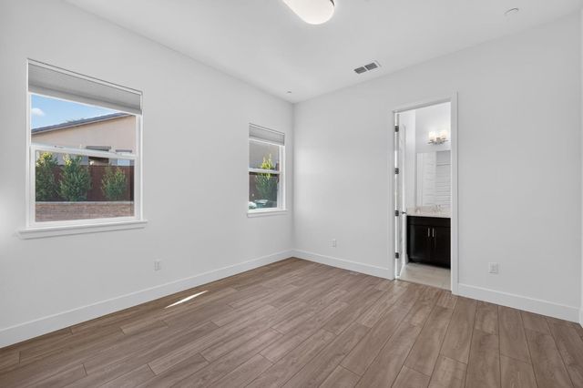 947 Greeley Ct, Cameron Park, CA 95682