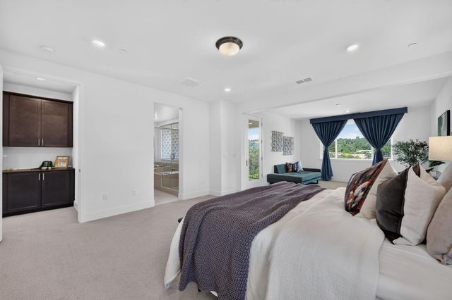 947 Greeley Ct, Cameron Park, CA 95682