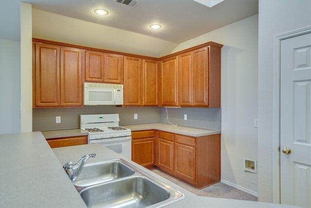 9804 Westmere Lane, Fort Worth, TX 76108