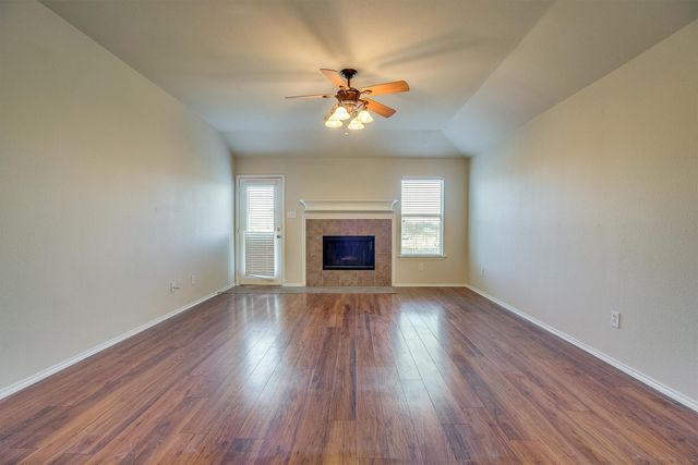 9804 Westmere Lane, Fort Worth, TX 76108