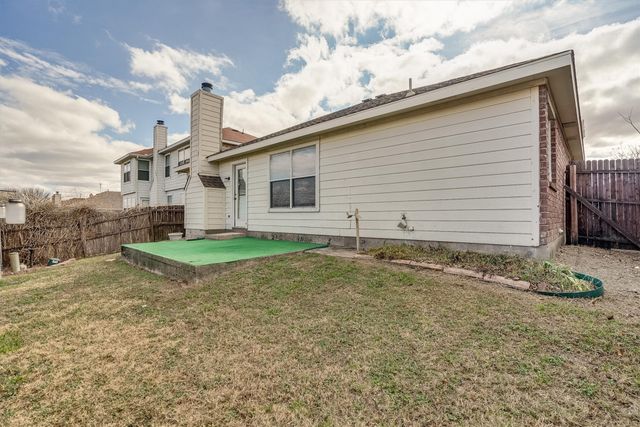 9804 Westmere Lane, Fort Worth, TX 76108