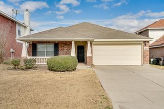 9804 Westmere Lane, Fort Worth, TX 76108