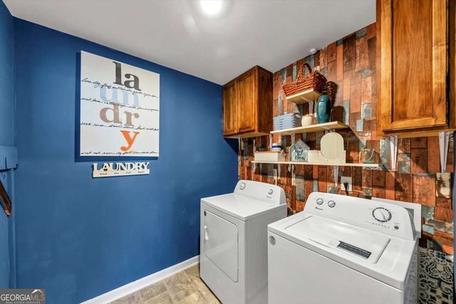 3737 MAKEOVER Court, Atlanta, GA 30349