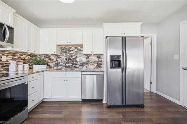 1044 Sunnyside DR, Virginia Beach, VA 23464