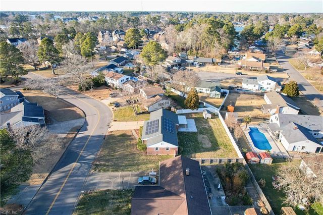 1044 Sunnyside DR, Virginia Beach, VA 23464