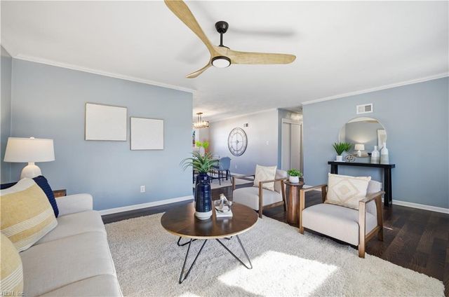 1044 Sunnyside DR, Virginia Beach, VA 23464