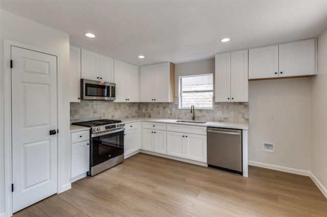 15413 Ozone PL, Austin, TX 78728