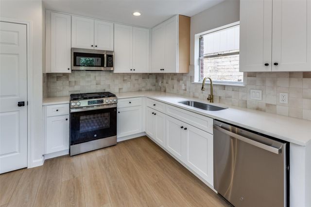 15413 Ozone PL, Austin, TX 78728