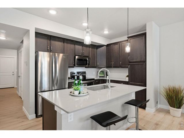 350 High Point Dr C-108, Longmont, CO 80504