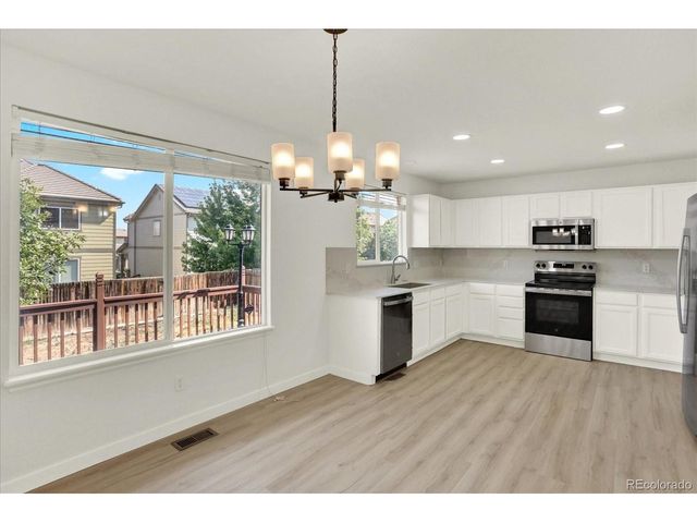 21121 E Belleview Pl, Aurora, CO 80015