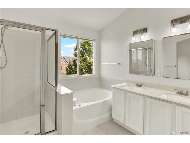 21121 E Belleview Pl, Aurora, CO 80015