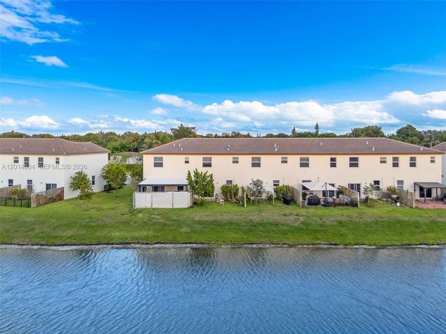 12586 NW 22nd Pl 12586, Miami, FL 33167
