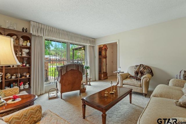 105 N Pope St., Overton, TX 75684