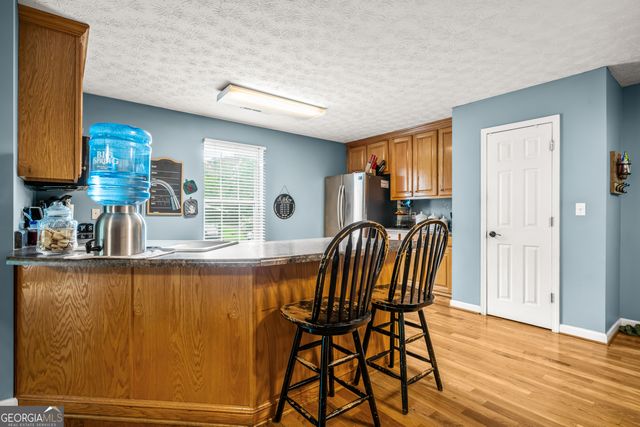 530 Pleasant Valley Road SE, Silver Creek, GA 30173