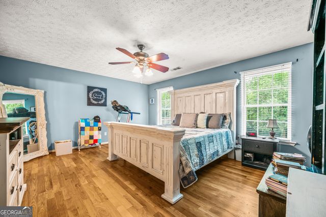 530 Pleasant Valley Road SE, Silver Creek, GA 30173