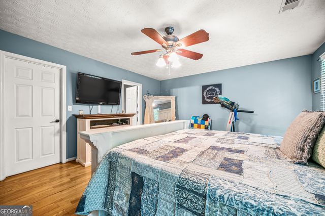 530 Pleasant Valley Road SE, Silver Creek, GA 30173
