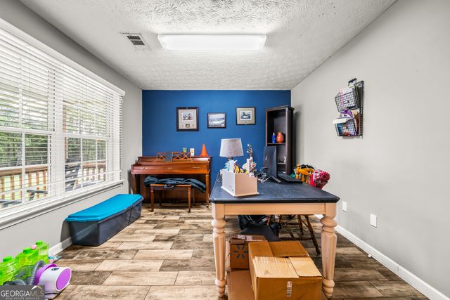 530 Pleasant Valley Road SE, Silver Creek, GA 30173