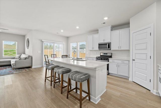 106 purcell Way, Easley, SC 29642