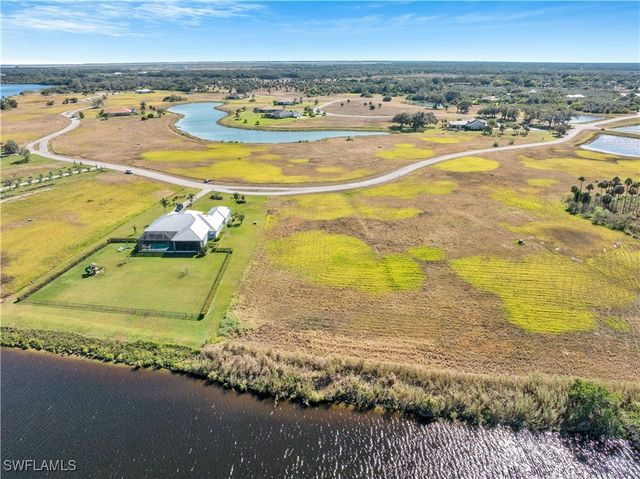 2110 Silk Bay BLVD, Alva, FL 33920