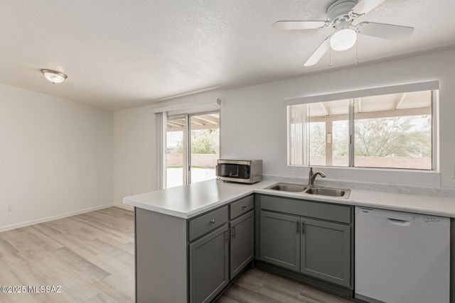 2941 W Verona Place, Tucson, AZ 85741