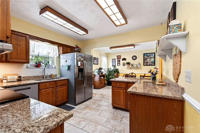 6993 Forest View Court, West Chester, OH 45069