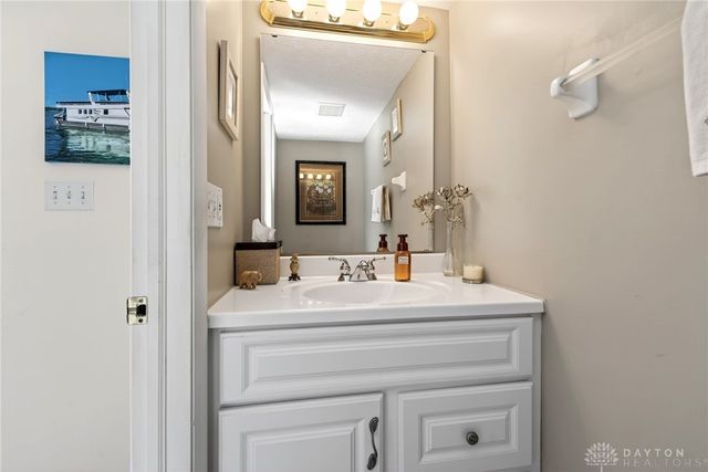 6993 Forest View Court, West Chester, OH 45069