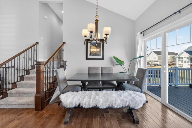 2410 Genevieve Way, Waunakee, WI 53597