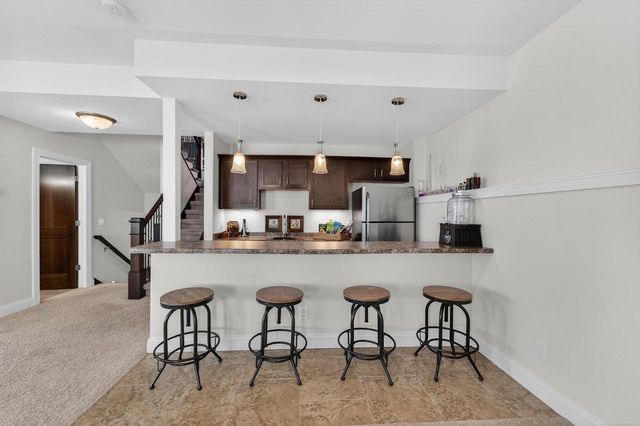 2410 Genevieve Way, Waunakee, WI 53597