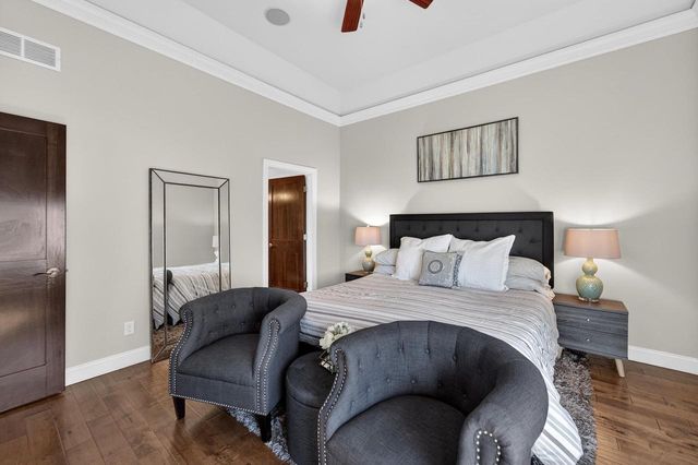 2410 Genevieve Way, Waunakee, WI 53597