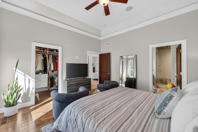 2410 Genevieve Way, Waunakee, WI 53597