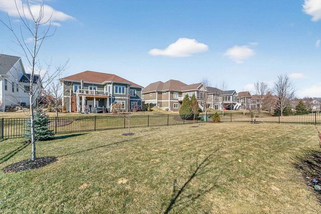 2410 Genevieve Way, Waunakee, WI 53597