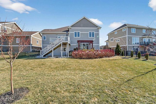 2410 Genevieve Way, Waunakee, WI 53597