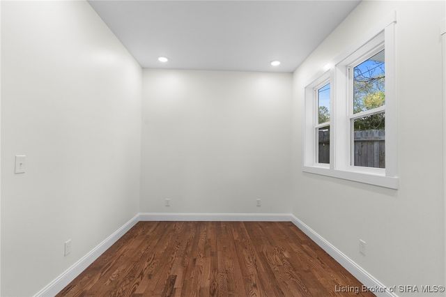 1122 W Second Street, Madison, IN 47250