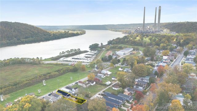 1122 W Second Street, Madison, IN 47250