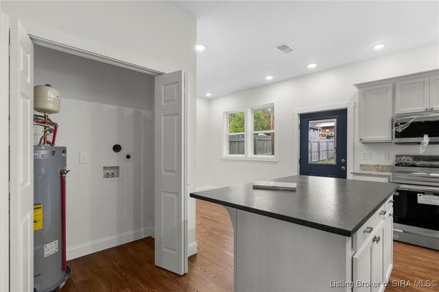 1122 W Second Street, Madison, IN 47250