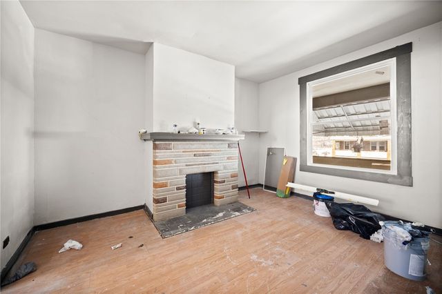 808 E 10th Ave, Munhall, PA 15120