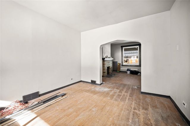 808 E 10th Ave, Munhall, PA 15120