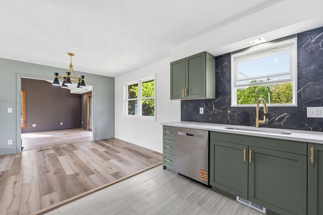 11300 Elizabeth Drive, Three Rivers, MI 49093