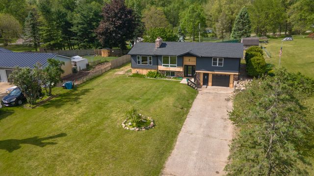 11300 Elizabeth Drive, Three Rivers, MI 49093