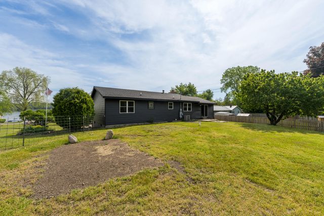11300 Elizabeth Drive, Three Rivers, MI 49093