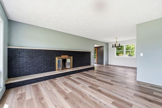 11300 Elizabeth Drive, Three Rivers, MI 49093