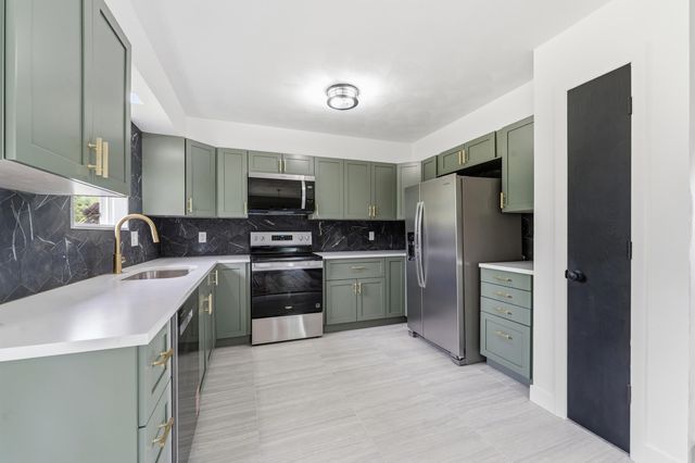 11300 Elizabeth Drive, Three Rivers, MI 49093