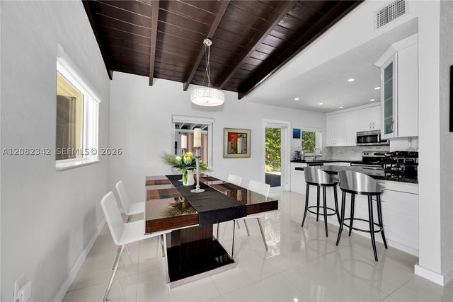 6843 SW 53rd St, Miami, FL 33155