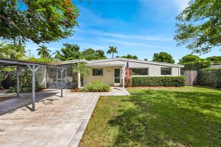 6843 SW 53rd St, Miami, FL 33155